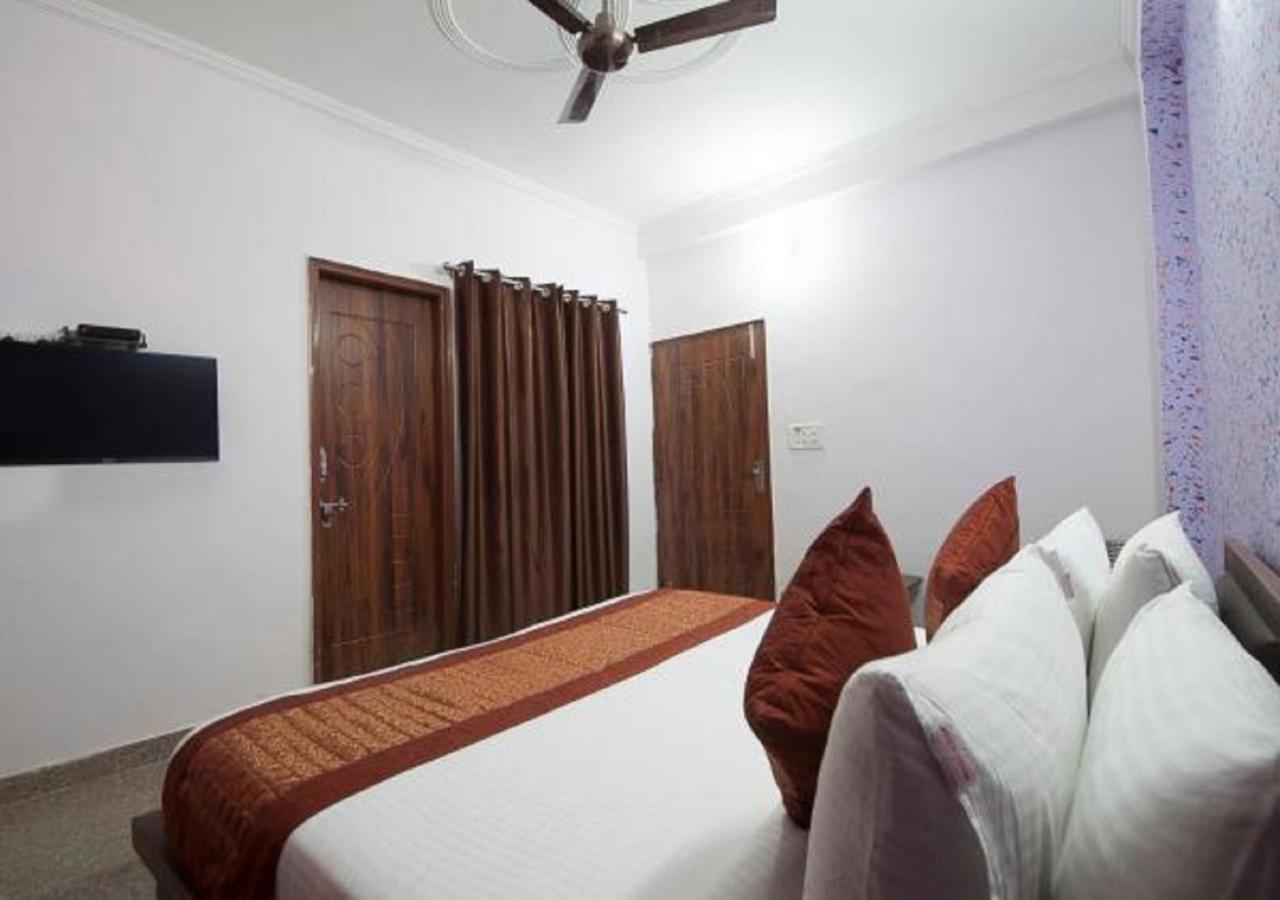 Airport Hotel Green Heights 뉴델리 외부 사진